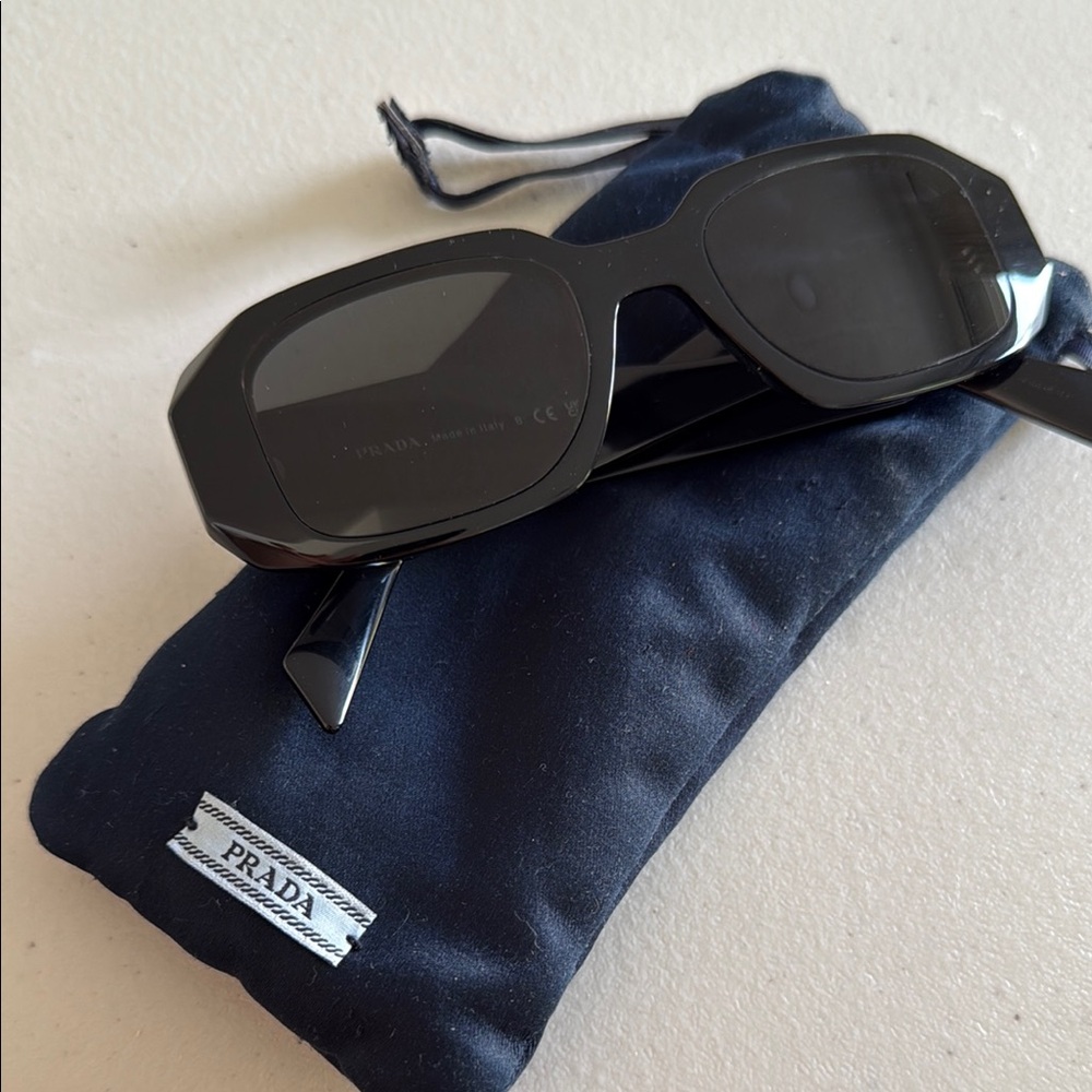 Prada Prada PR 17WS Dark-Tinted Sunglasses with Case & Box
